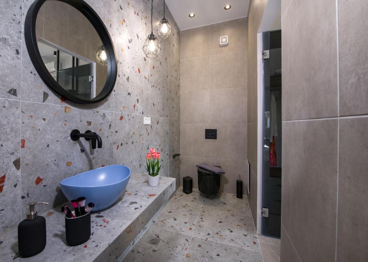 Luxury Villa Eva-Mari With Jacuzzi, 50M From The Beach Сталос Экстерьер фото